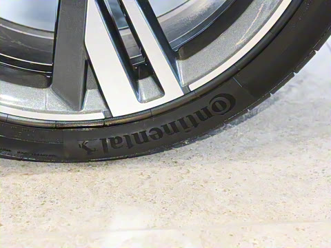 2025�� allroad quattro 55 TFSI ��̽�ռ�