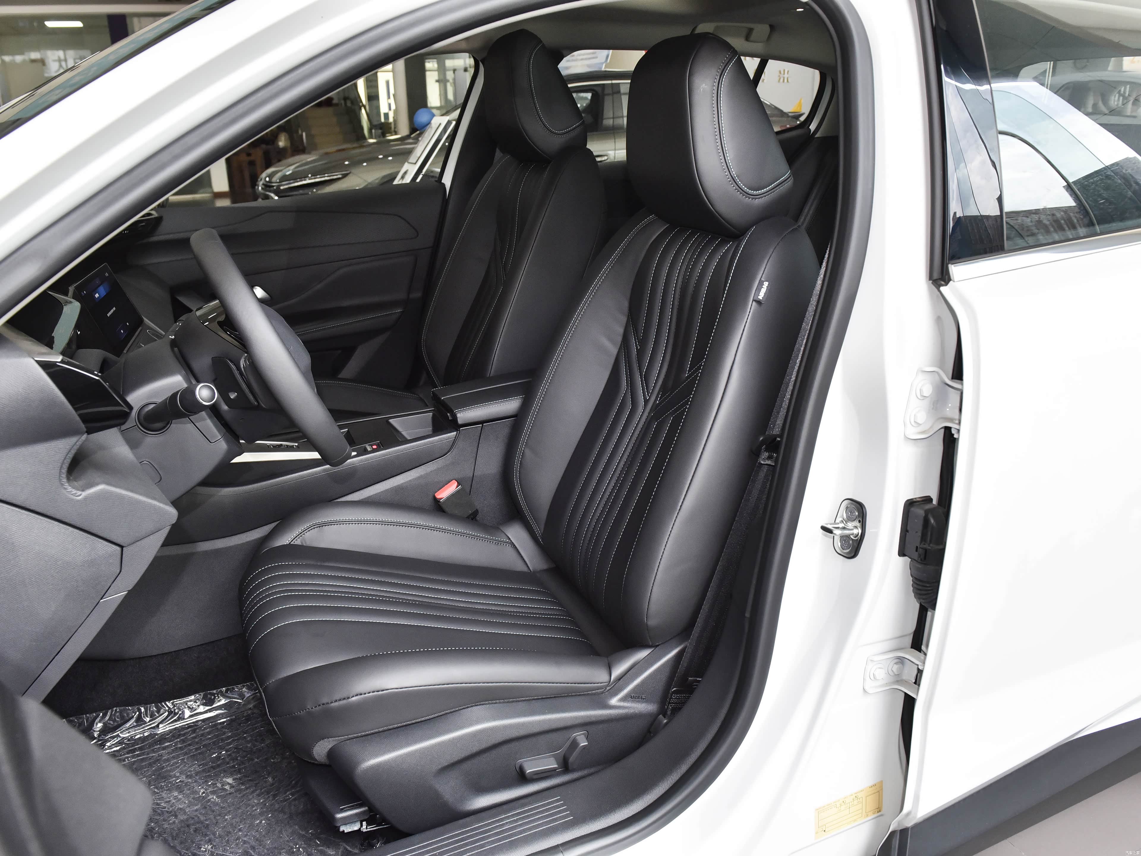 Peugeot 408, миниатюра 19