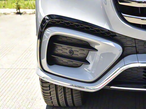 2025�� GLS 450 4MATIC ������