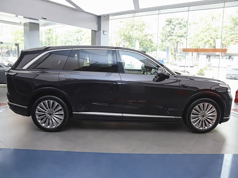 2025�� Ultra ������