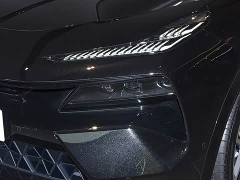 2026�� 600 SE 5��