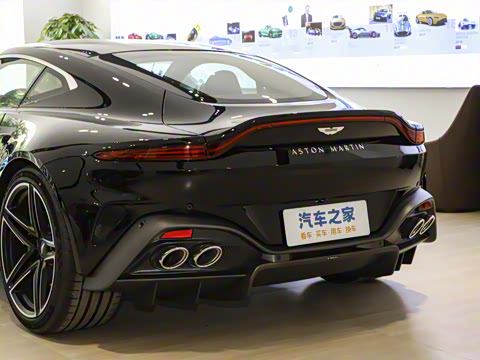 2024�� 4.0T V8 Coupe