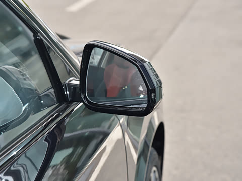 2026�� xDrive25Li M�˶���ҹ��װ