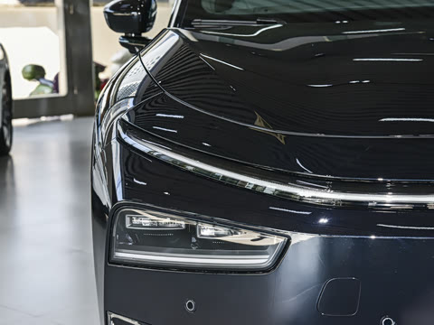 2026�� ���� 725 Max �콢��