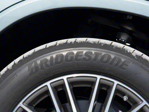 2026�� GLC 300 L 4MATIC ������ 5��