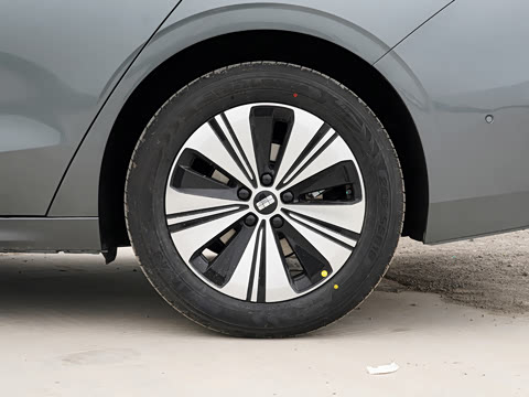 2026�� EM-i 235km ̽��+��