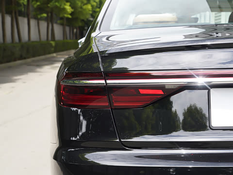 2026�� A8L Horch��ʼ�˰� 60TFSI