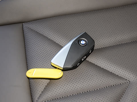 2025�� xDrive30L ������ M�˶���ҹ��װ