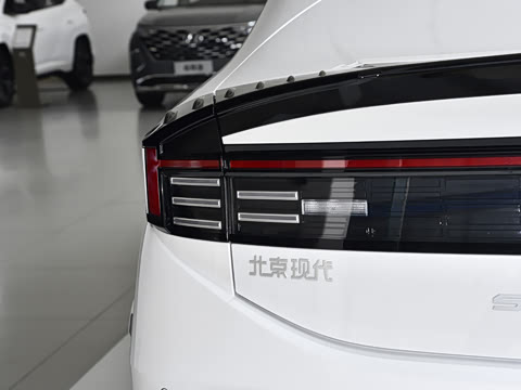2026�� 1.5T Pro