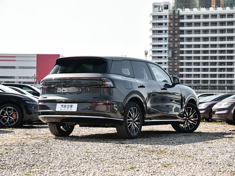 2025�� 215����������