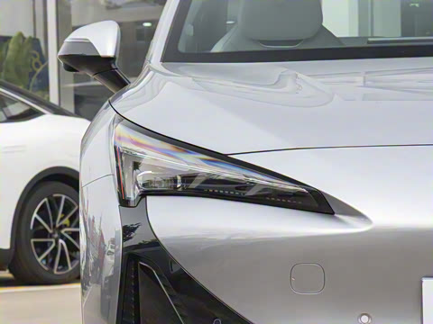 2025�� �Ŀ� 560PRO 185kW