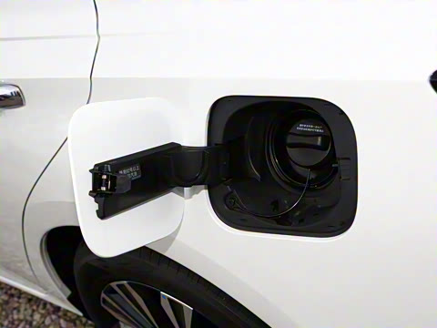 2025�� 2.0L XL-TLS ������