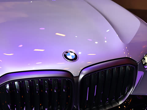 2025�� xDrive 40Li ������M�˶���ҹ��װ