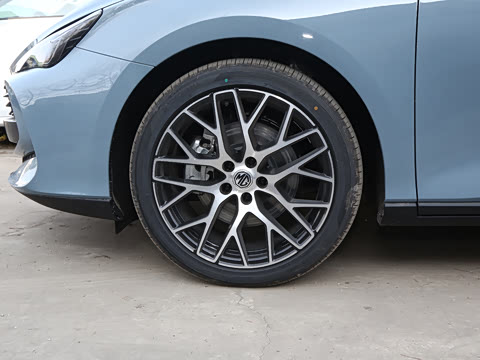 2026�� 1.5T 300 DCT���Ű�