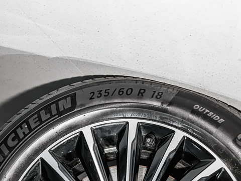 2026�� PHEV L ���� Ultra