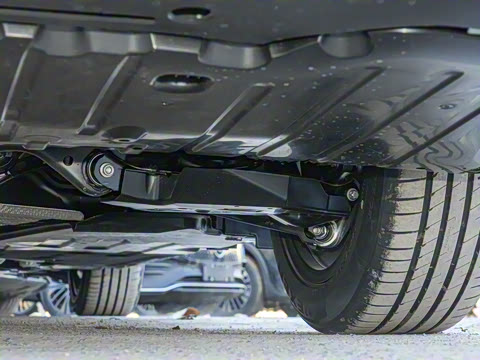 2026�� E 260 L �����