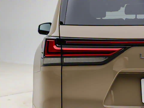 2025�� 700h OVERTRAIL�쾳��