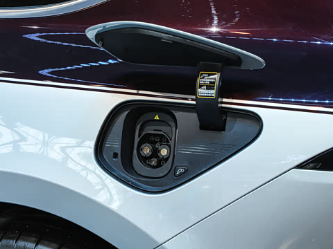 2025�� 102kWh ��ƽ���ر��