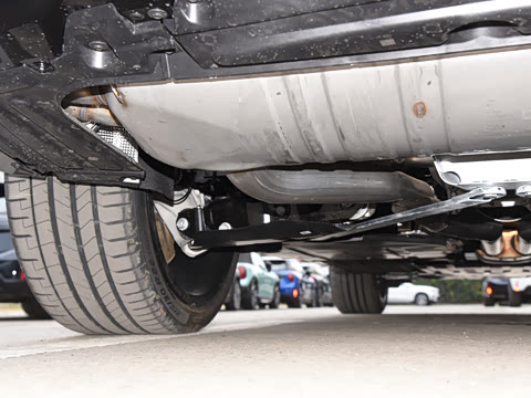 2026�� �Ŀ� xDrive 40Li ������M�˶���ҹ��װ