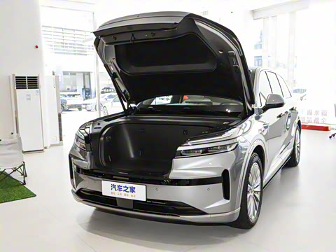 2025�� Ultra ������