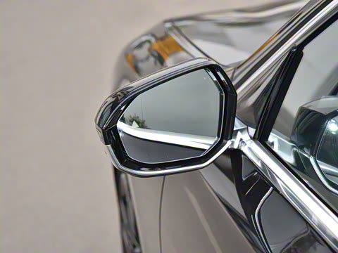 2026�� 740Li ������ M�˶���װ