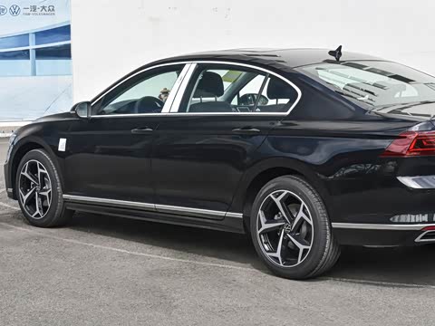 2025�� �Ŀ�� ������ 330TSI DSG������