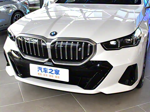 2026�� xDrive 50L M�˶���װ