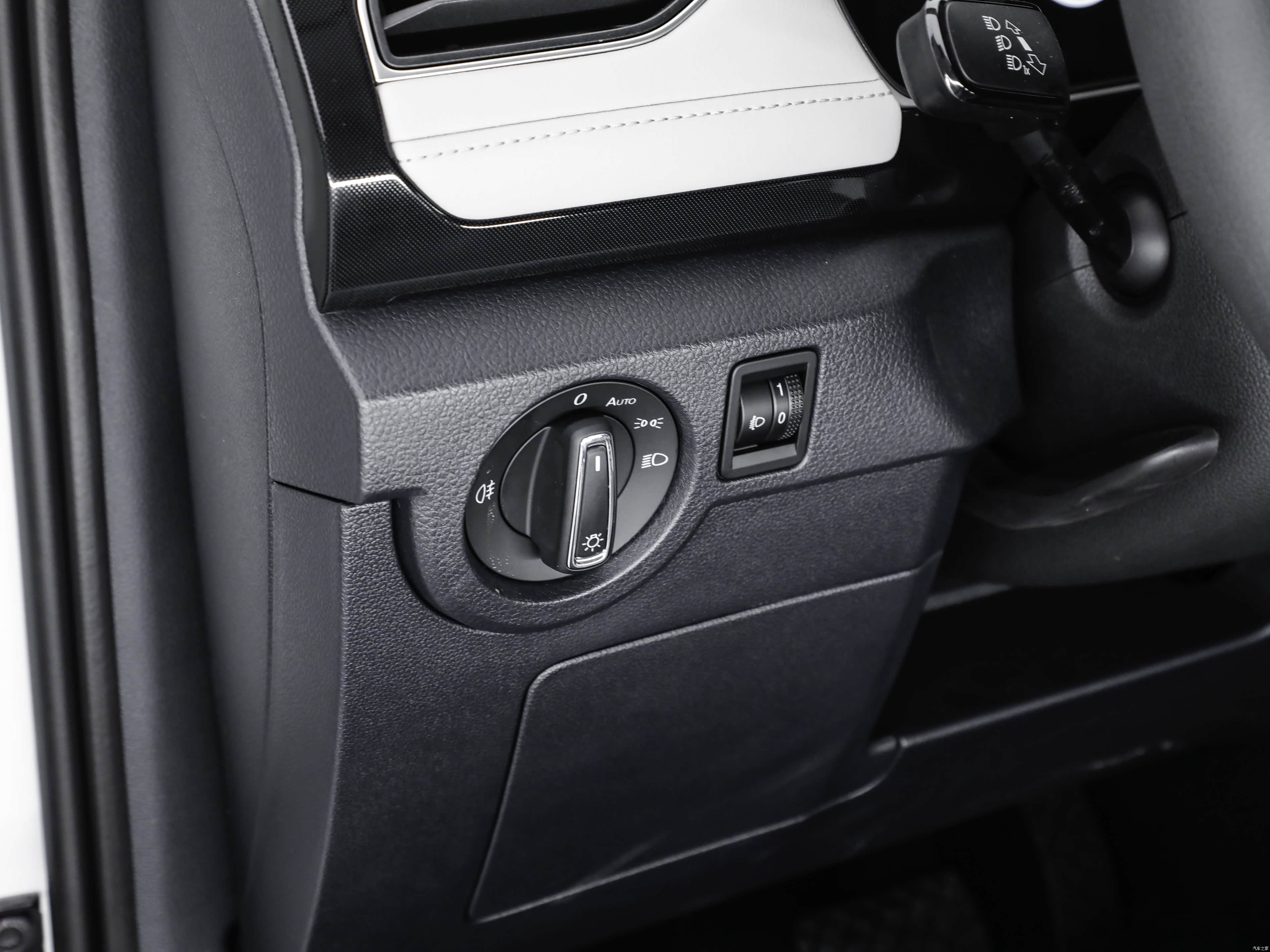 Volkswagen Tharu, миниатюра 18