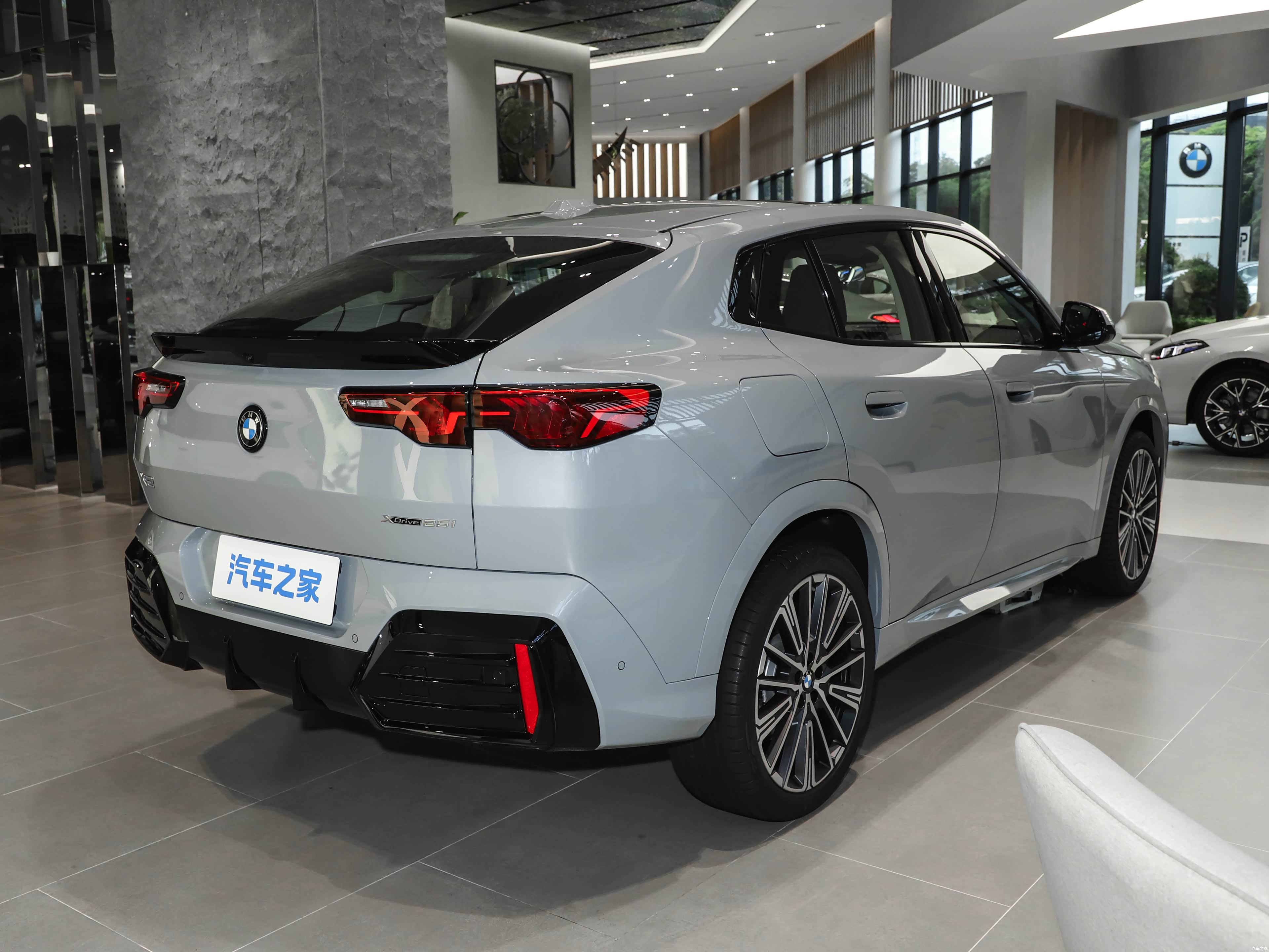 BMW X2, миниатюра 7