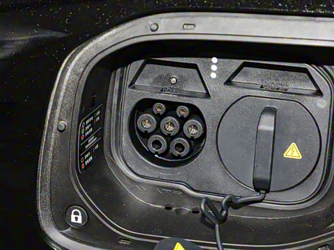 2025�� �Ŀ� Max���̰�