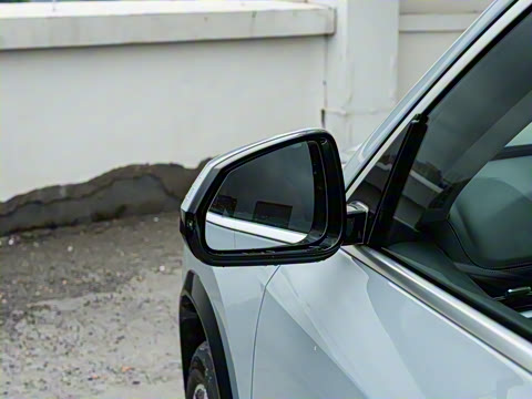 2025�� sDrive25Li X�����װ