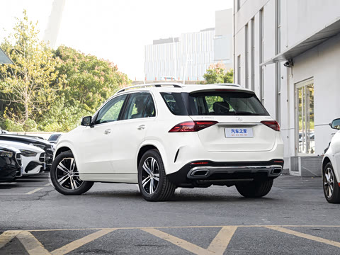 2025�� GLE 400 e 4MATIC