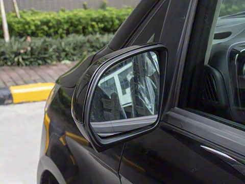 2025�� 2.0T ��Ӣ�� 9��