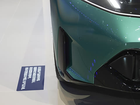 2027�� 40L