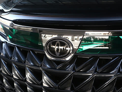 2026�� 2.5L �߶����м�