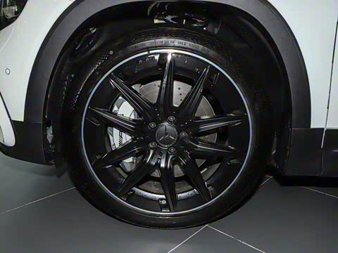 2026�� AMG GLB 35 4MATIC