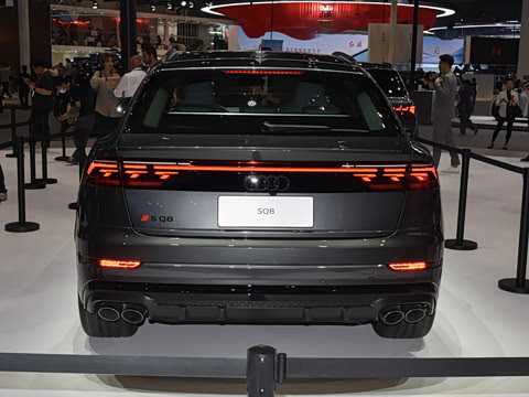 2026�� 4.0 TFSI 