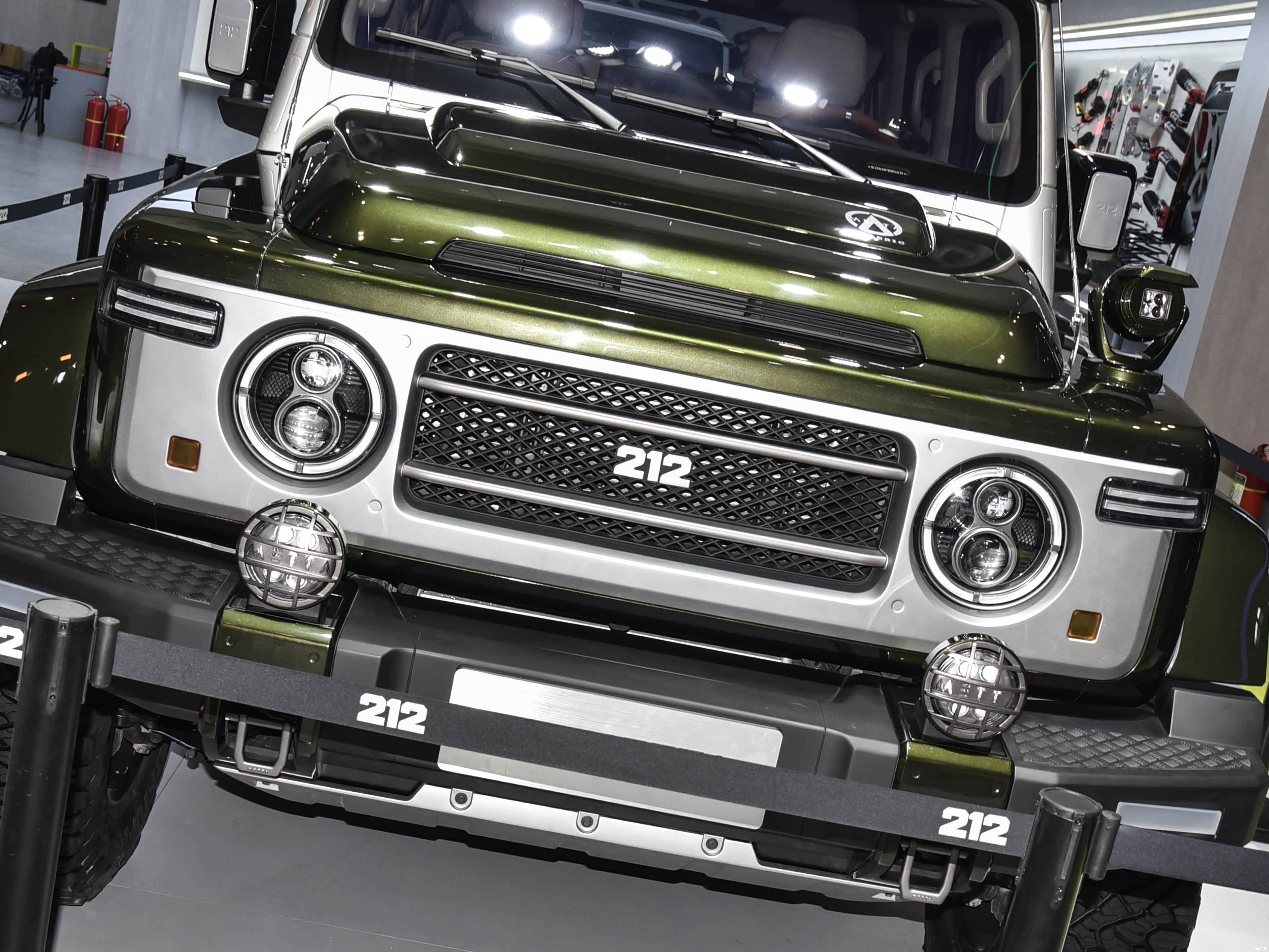 212 T01, миниатюра 11