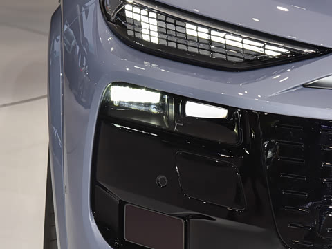 2026�� quattro Ǭ���Ǽݰ�