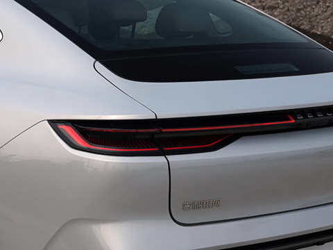 2026�� 225km EM-i Զ���Һ�����