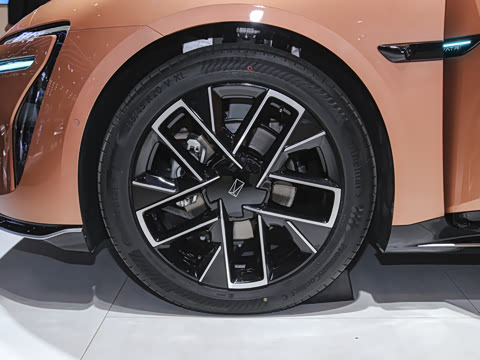2026�� Max ˫������̰�