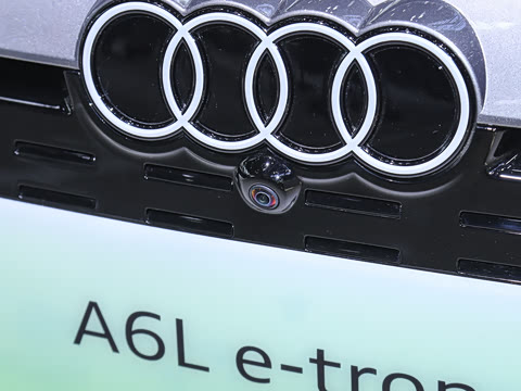 2026�� quattro Ǭ���Ǽݰ�