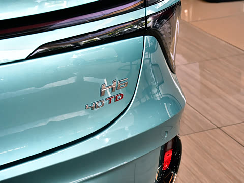 2025�� 2.0T ������