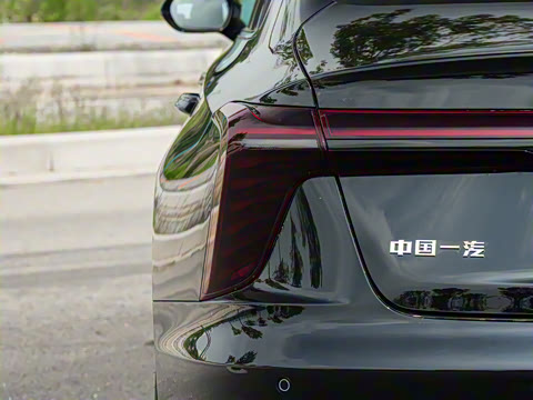 2025�� 2.0T �Զ���Ӱ200���������