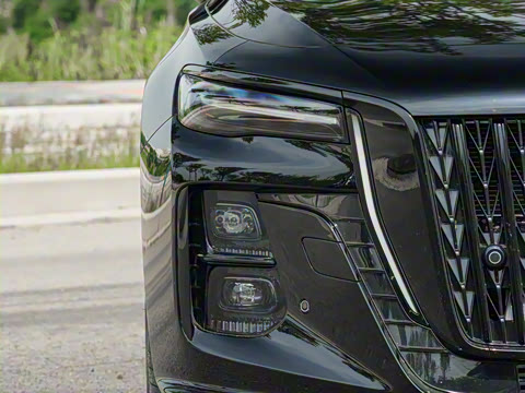 2025�� 2.0T �Զ���Ӱ200���������