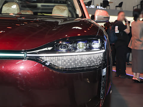 2025�� ���� Ultra�� 100kWh 6���棨896�߼����״