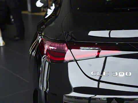 2025�� CLE 300 4MATIC �����ͽ��ܳ�