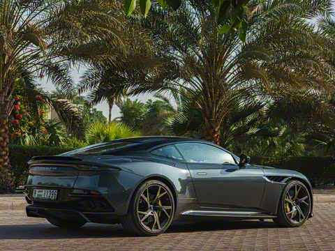 2023�� DBS Superleggera V12 Coupe