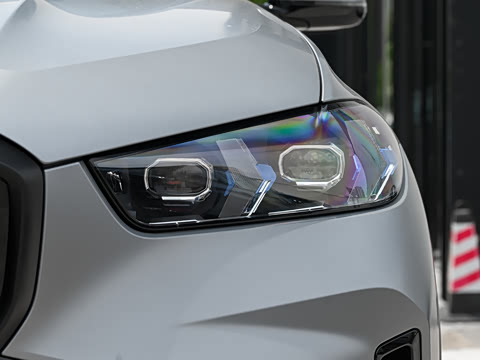 2026�� �Ŀ� xDrive 40Li ������M�˶���ҹ��װ