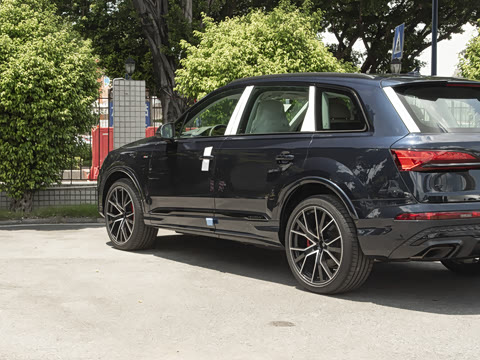 2025�� 55 TFSI quattro S line����ʿ��